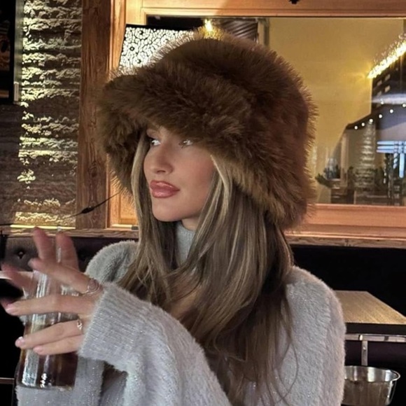 ShopEvelynne Accessories - Most Fabulous Faux Fur Bucket Hat!